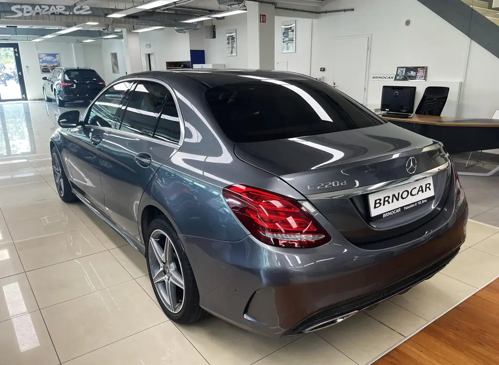 Mercedes-Benz Třídy C, 220d, 4 MATIC, AMG PAKET, ČR - fotka 4