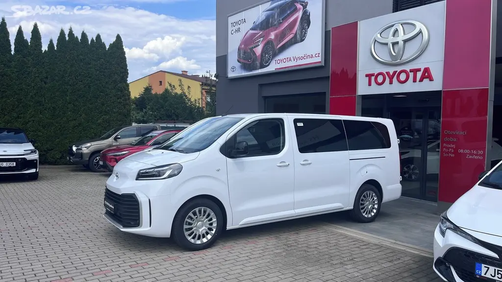 Toyota Proace Verso, MY26 L2 2,2 150PS Business 8 - fotka 2
