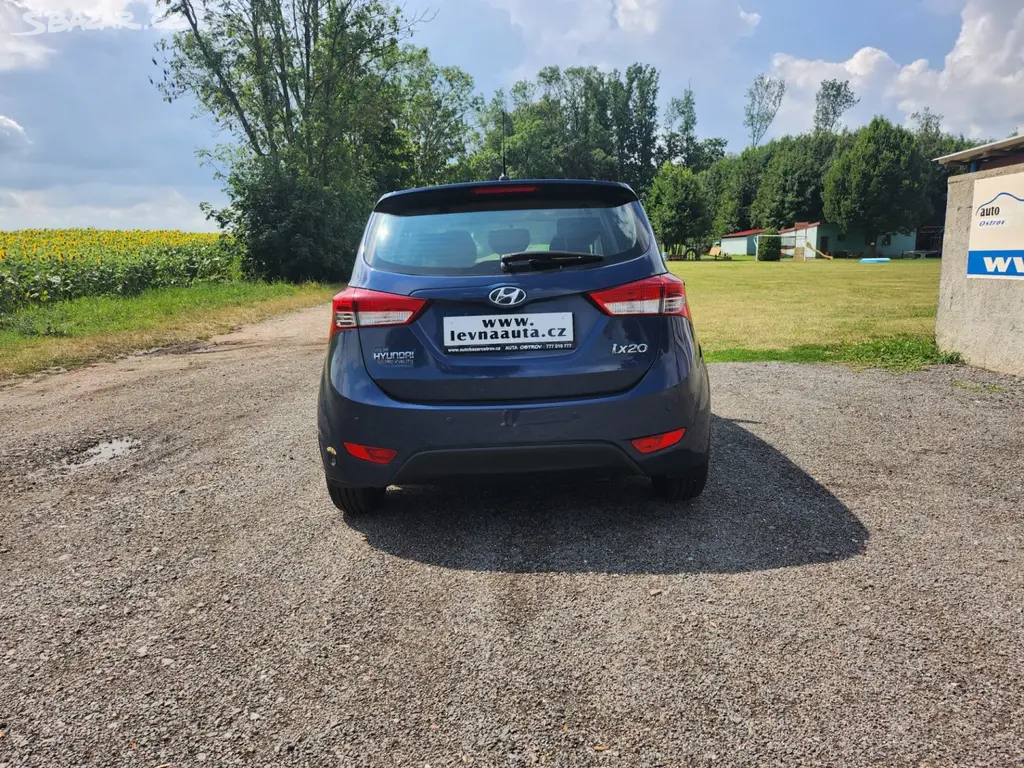 Hyundai IX 20 1.4 LPG - benzín - fotka 6