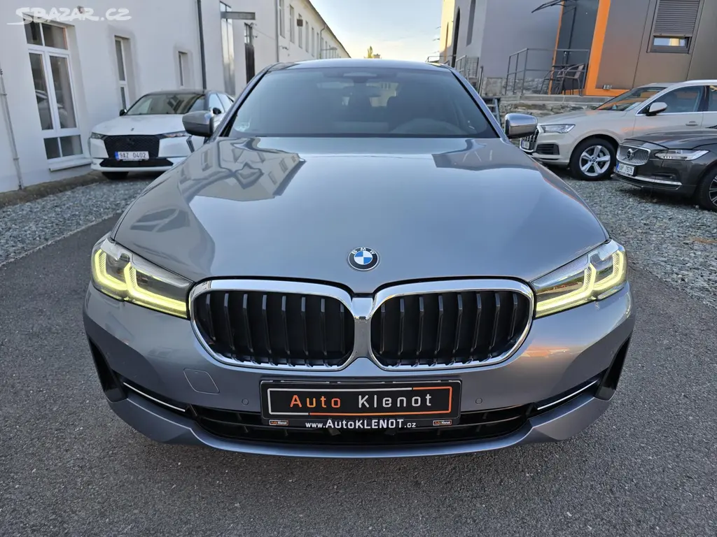 BMW Řada 5, 530D 210kW XDRIVE HEADup - DPH - fotka 3