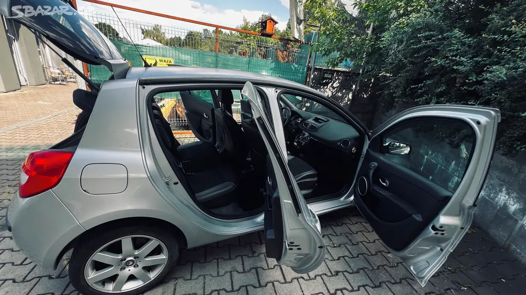 Renault Clio 1,5i automat 2008 90tkm 5DV CZ - fotka 6