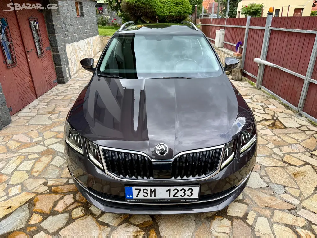 Škoda Octavia, 1.6 TDI 85KW DSG LED VIRTUAL - fotka 2