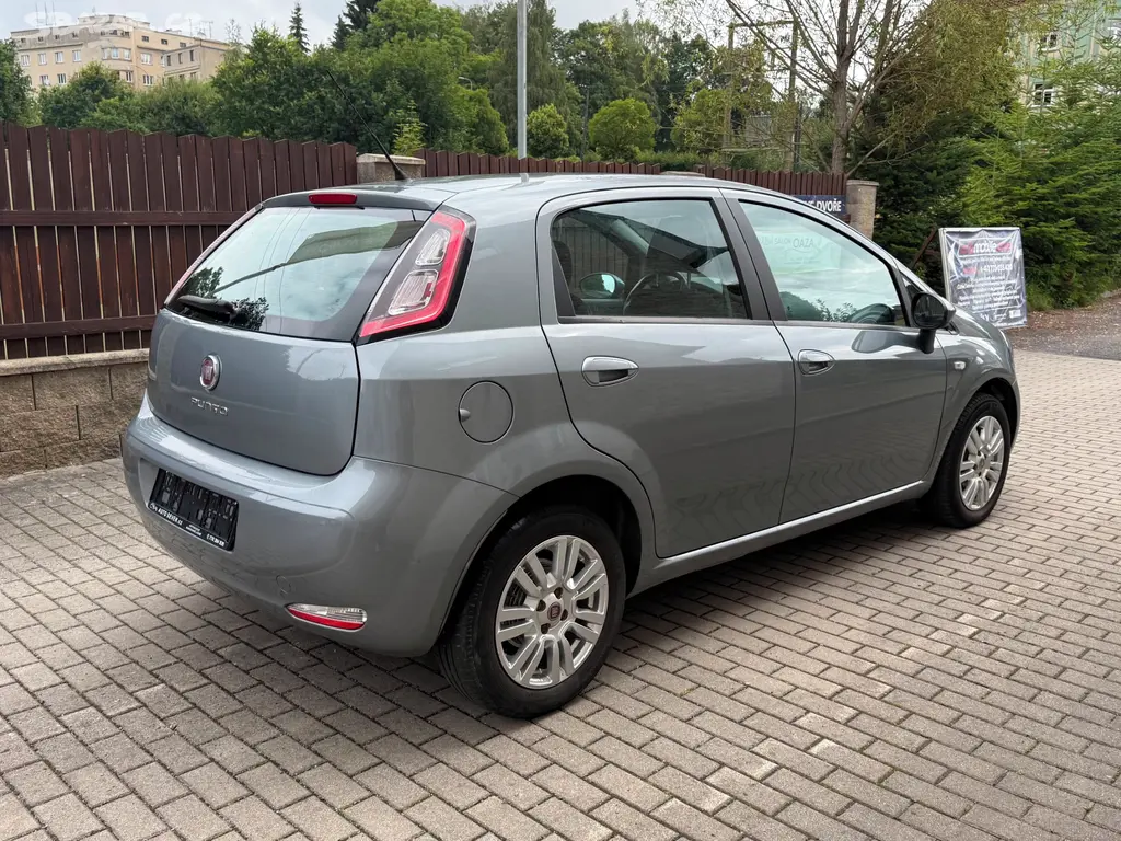 FIAT PUNTO 1.2i 8V 51kW*69000KM*KLIMA*2012*ALU*STK - fotka 5