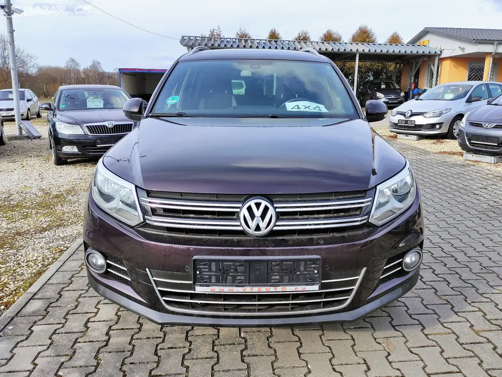 VW TIGUAN 2.0 TDi 130KW 4x4 SPORT LIFE,ALU,ZÁVĚS - fotka 2