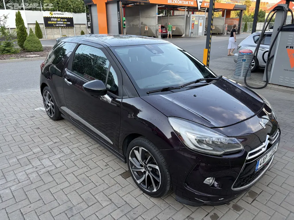 Citroën DS3 1.6 THP Sport Chic - fotka 2