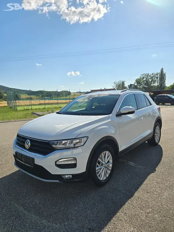 Volkswagen T-Roc, 1.0 TSI Desing 85 kW - fotka 3