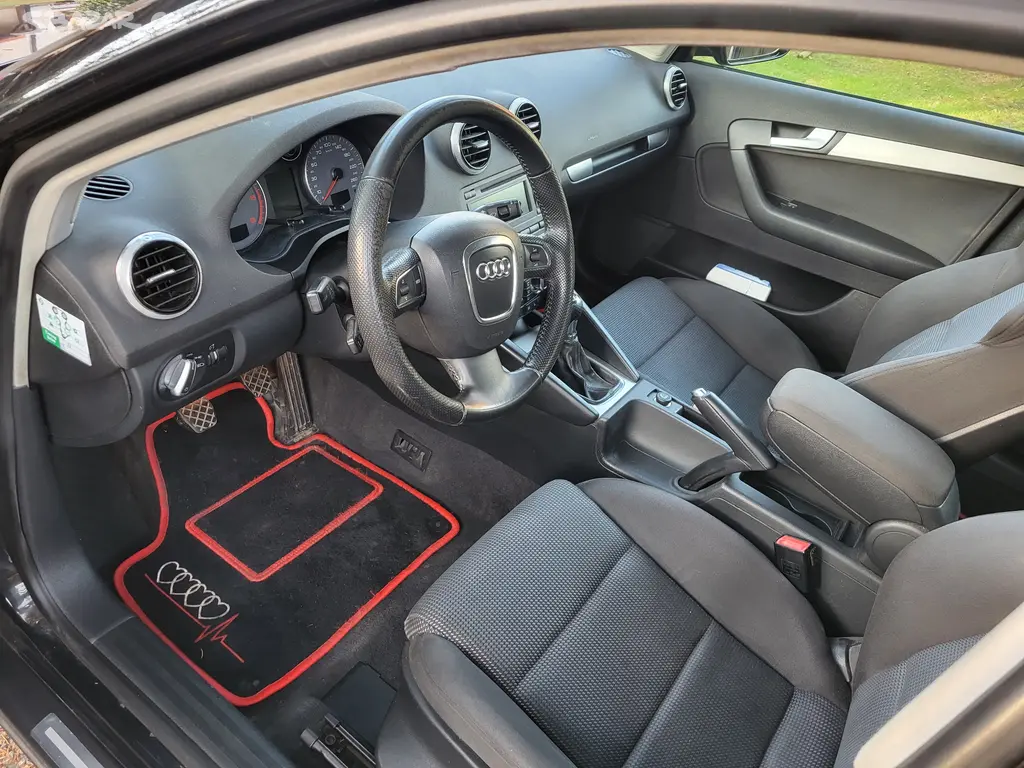 Audi A3 2.0TDI CR 103KW r.v. 2012 - fotka 5
