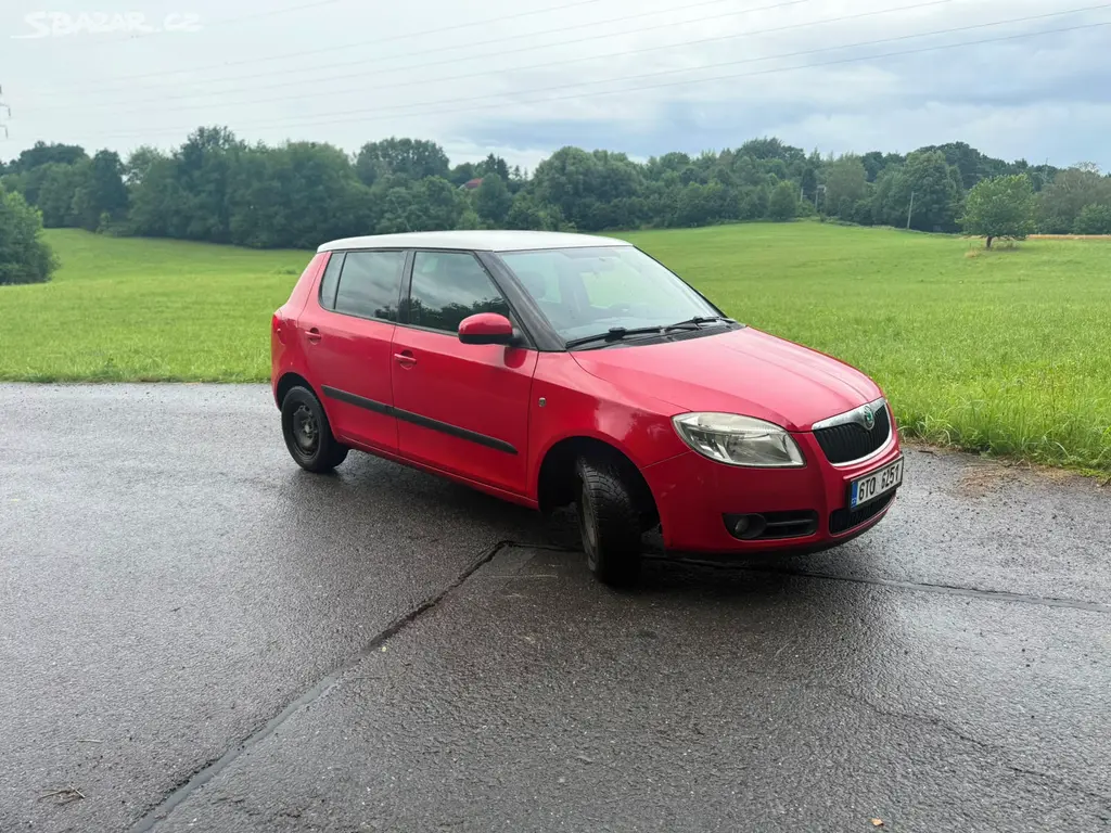 Škoda Fabia 2 - fotka 2