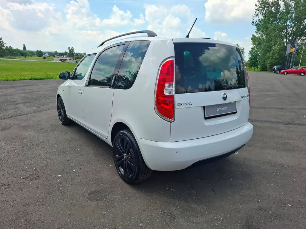 Škoda Roomster NOIRE 1.2TSi 63kW, 12/2013, stk28 - fotka 6