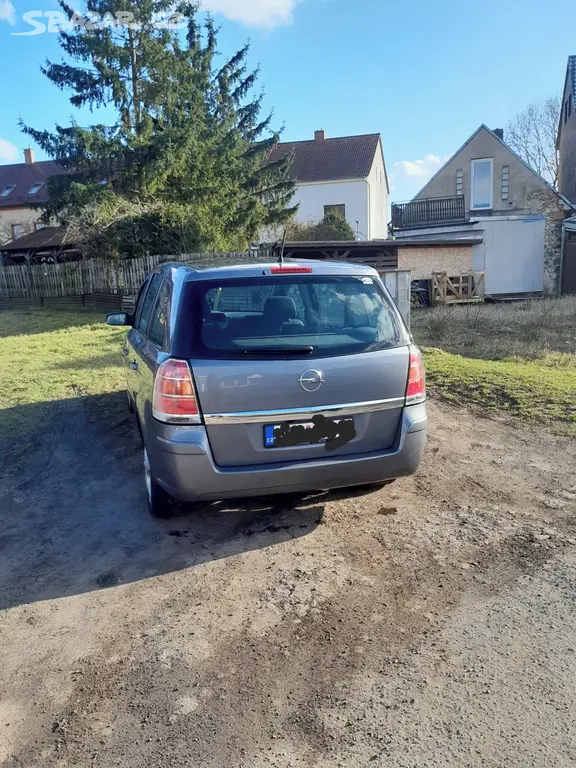 Opel Zafira - fotka 2