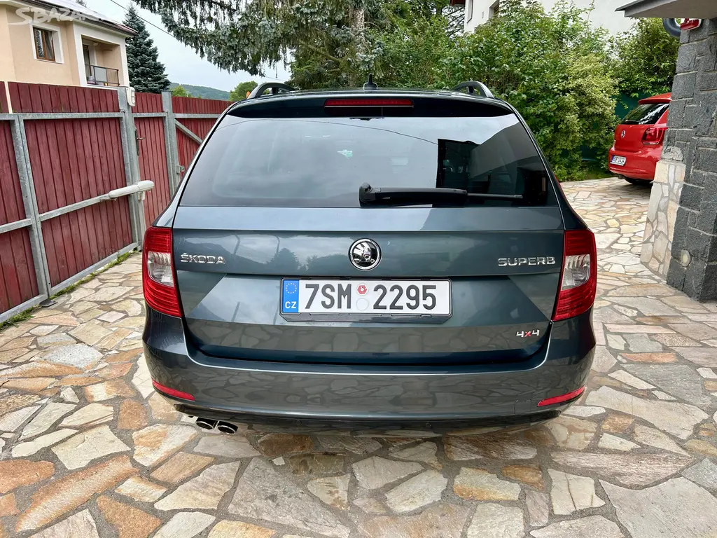 Škoda Superb, 2.0TDI 125KW DSG 4x4 EXCLUSIVE - fotka 5