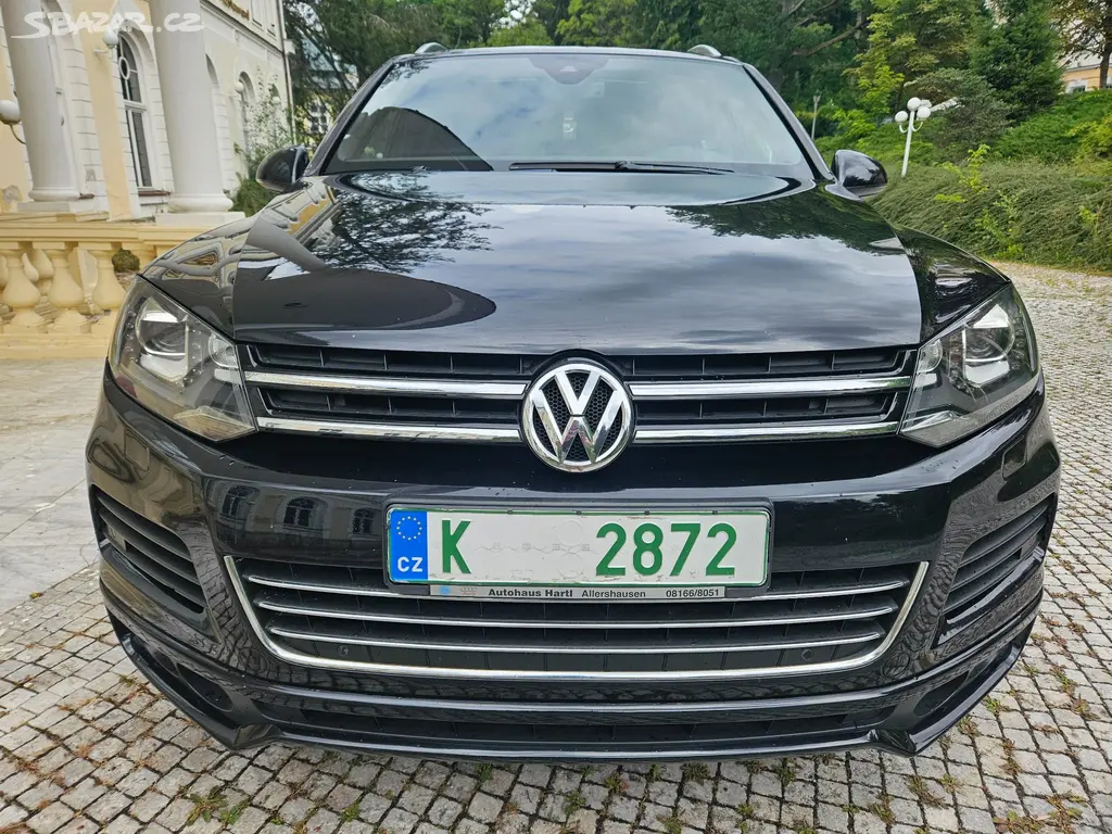 VW Touareg RLine 3.0 TDI 180 kW 2014 Servis jen VW - fotka 5