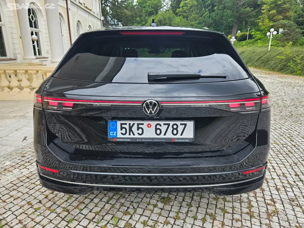 VW Passat Elegance B9 2.0 TDI 110 kW [telefon skryt] km - fotka 6