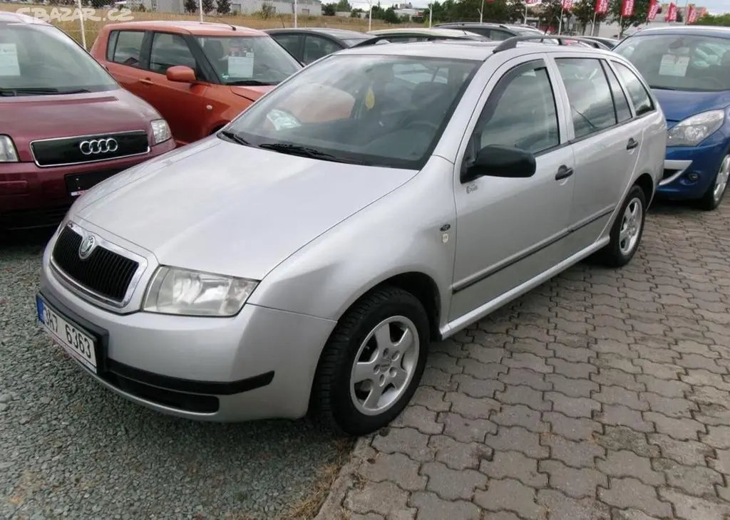 Škoda Fabia 1.4MPi 50kw,CZ,serviska benzín - fotka 3