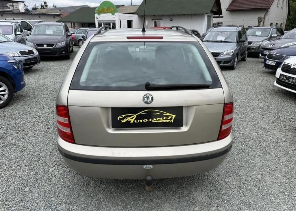 Škoda Fabia 1.2 12V KLIMA benzín manuální - fotka 5