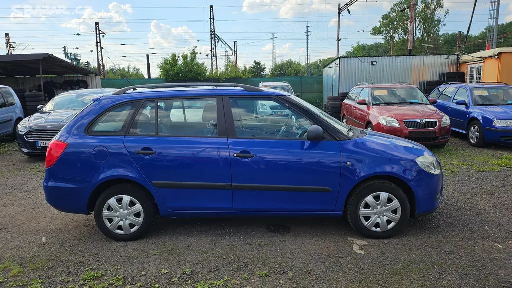 Škoda Fabia II 1.4i 16V kombi, rok 2009, 1.majitel - fotka 3