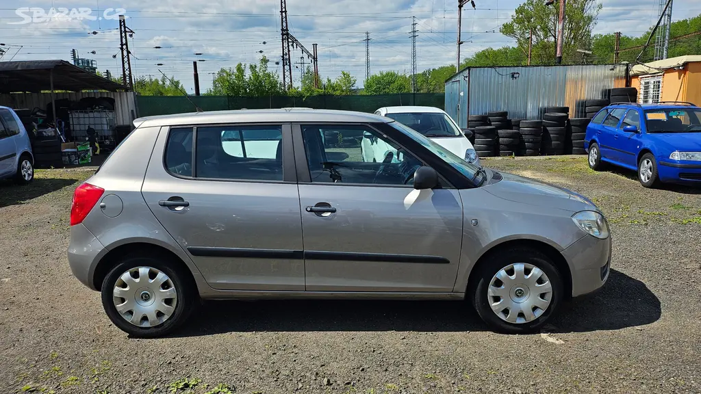 Škoda Fabia II 1.2i 60PS, 2008, TK 2028, klima - fotka 4