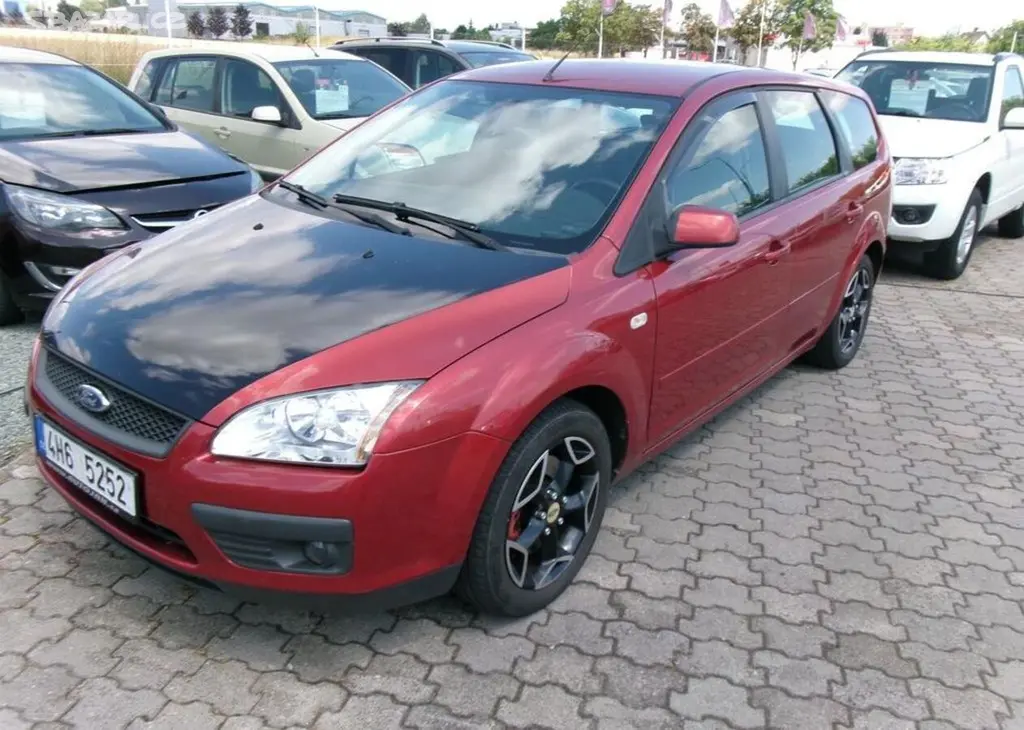 Ford Focus 1.8TDCi 85kw,2x kola nafta manuální - fotka 3