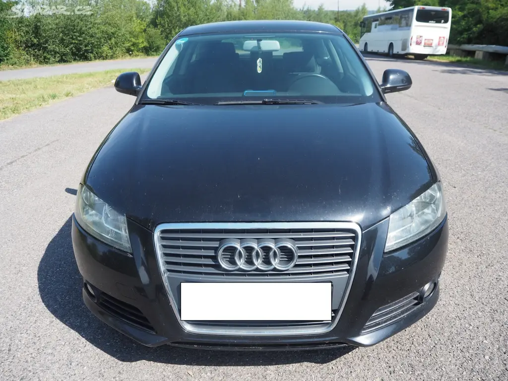 Audi A3 1.6 TDI KLIMA, vyhř. sedadla - fotka 2