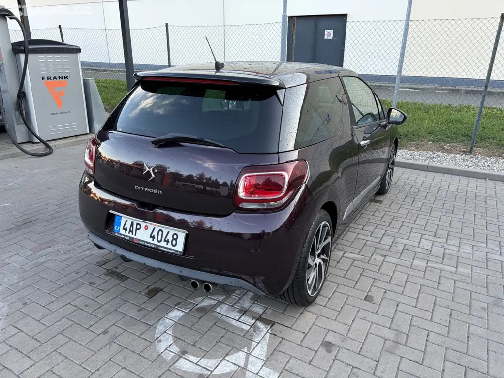 Citroën DS3 1.6 THP Sport Chic - fotka 3