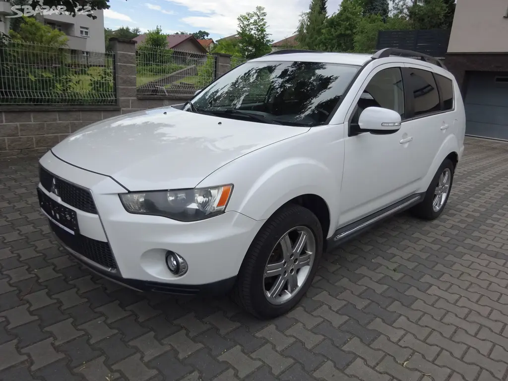 Mitsubishi Outlander, 2.2DI-D130kW.Servis Mitsubishi - fotka 3