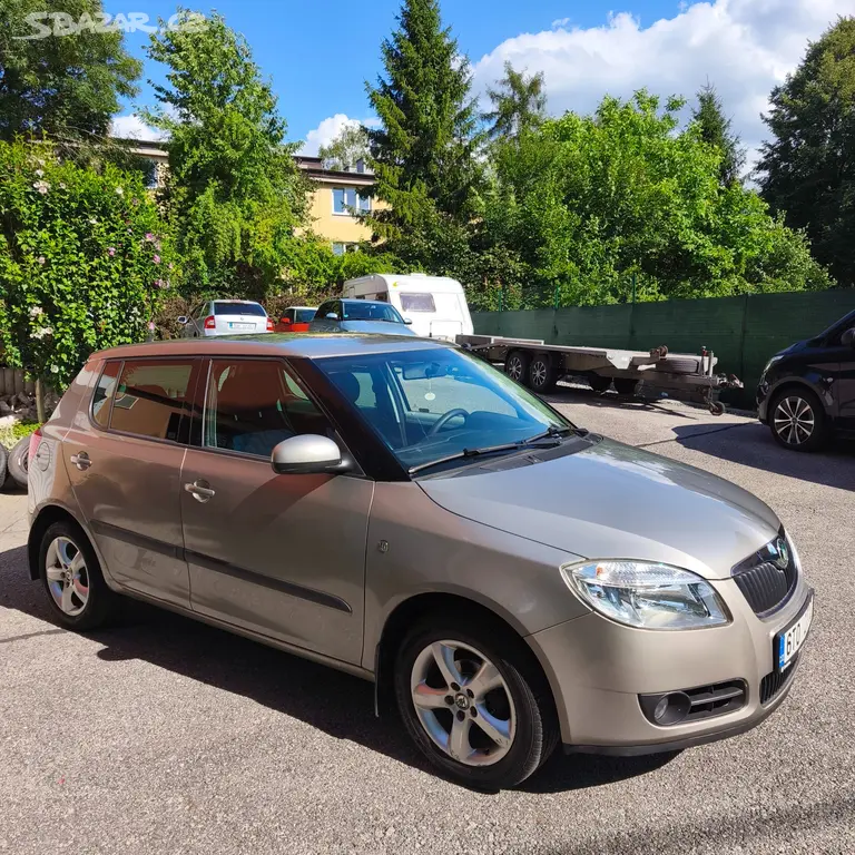 Škoda Fabia 1.2HTP poctivých 27600km po 1.majiteli - fotka 3