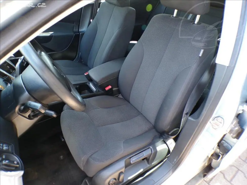 Volkswagen Passat 2,0 FSI - fotka 6