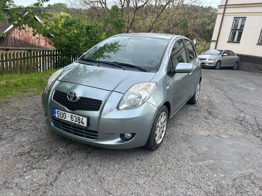 Toyota Yaris 1,3 VVT-i 64 KW r.v. 2008. Nová STK