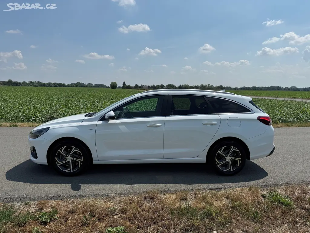 i30 Combi 1.5T-GDI 118kW SMART 65tis km ZÁRUKA DPH - fotka 6