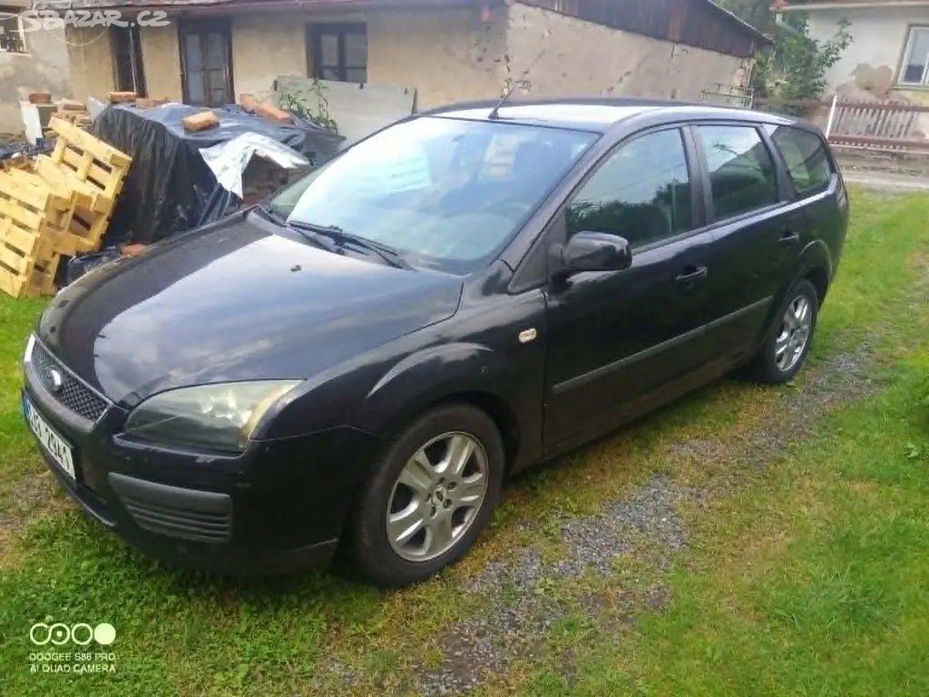 Ford Focus 1,6 tdci 2005 - fotka 2
