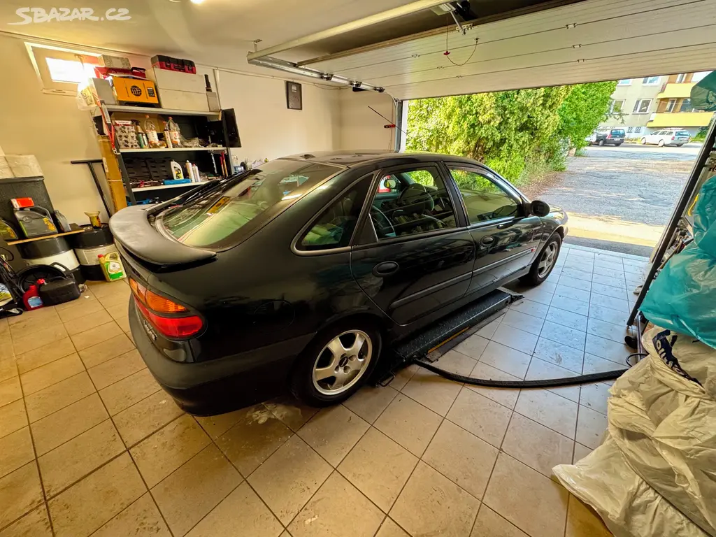 Renault Laguna - fotka 2