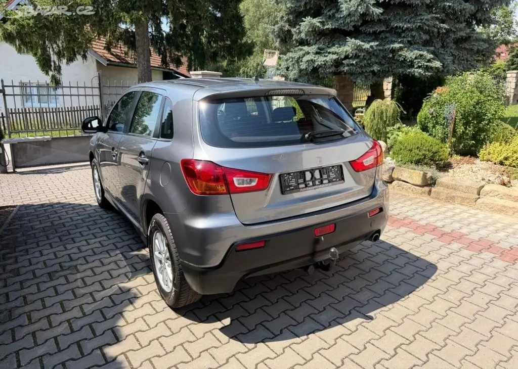 Mitsubishi ASX 1,8 Di-D Tažné serviska 4x4 nafta - fotka 6