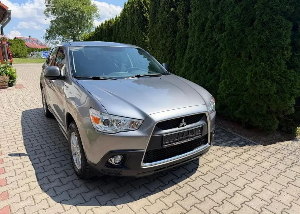Mitsubishi ASX 1,8 Di-D Tažné serviska 4x4 nafta - fotka 3