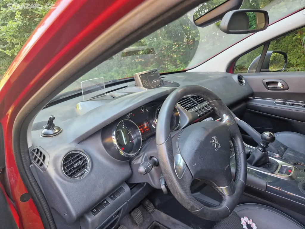 Peugeot 3008 2.0 HDI - fotka 3