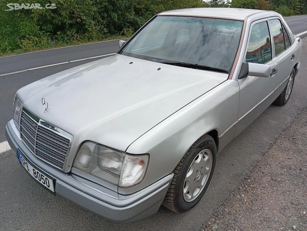 Mercedes-Benz Třídy E, E 200 D - fotka 2