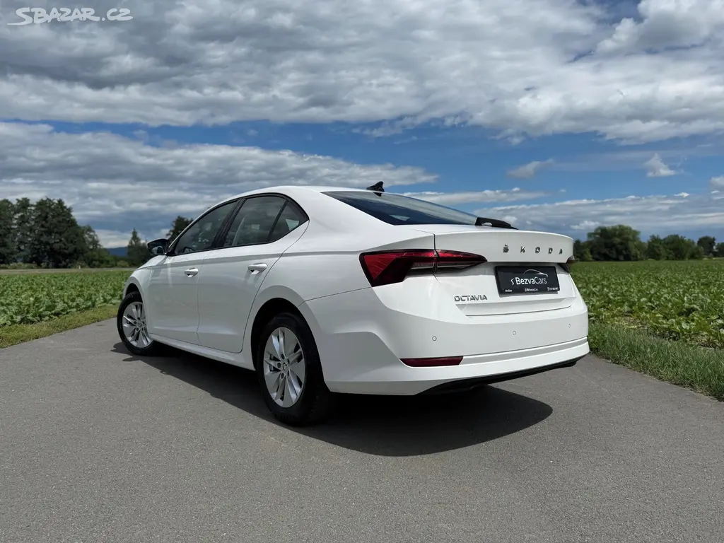 Octavia 1.5TSI 110kW 37tis km DPH ČR 2023 - fotka 3