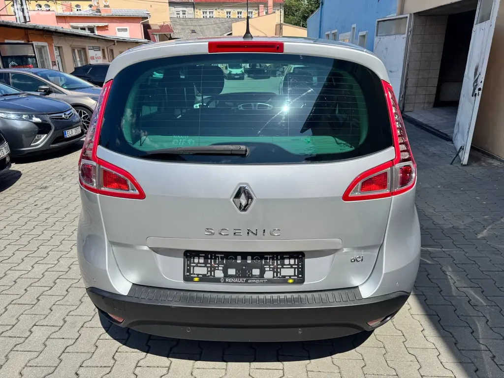 Renault Scenic 1.9 DC I- 153xxx km - fotka 4