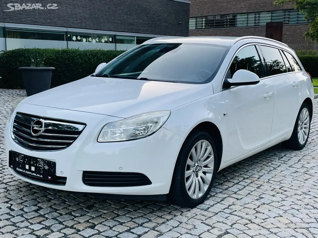 Opel Insignia, 2.0CDTi MANUÁL TAŽNÉ SENZORY - fotka 4