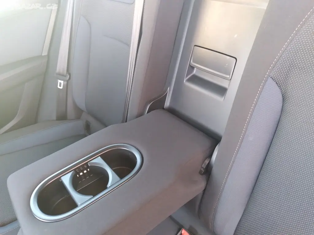 SEAT ATECA 2.0 TDI STYLE 4x4 - fotka 6