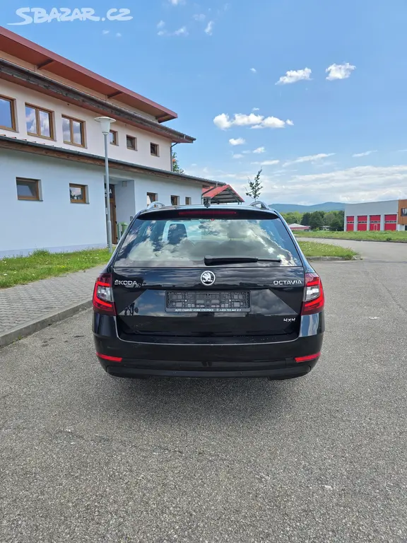 Škoda Octavia, 2.0 TDI 4x4 Style TAŽNÉ/NAVI - fotka 6