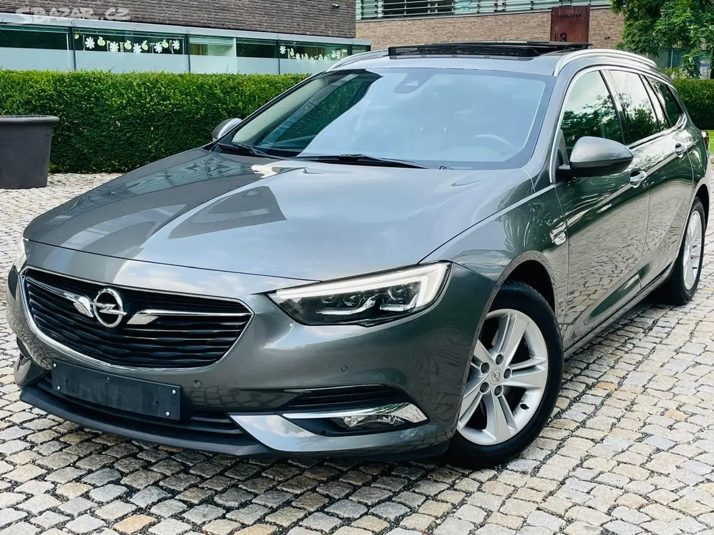 Opel Insignia, 2.0CDTi KAMERA SERVISKA TAŽNÉ