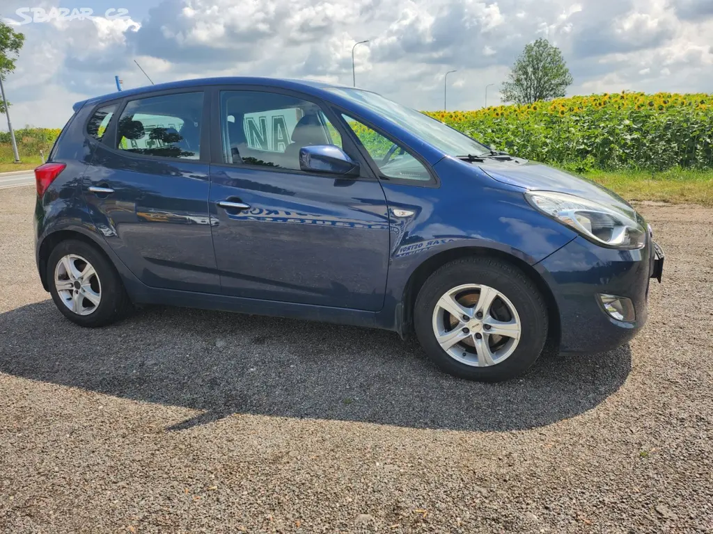 Hyundai IX 20 1.4 LPG - benzín - fotka 3