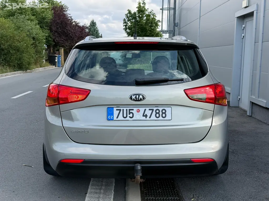 Kia Cee´d, KIA CEE'D, 1.6 GDi, 99 kw - fotka 5