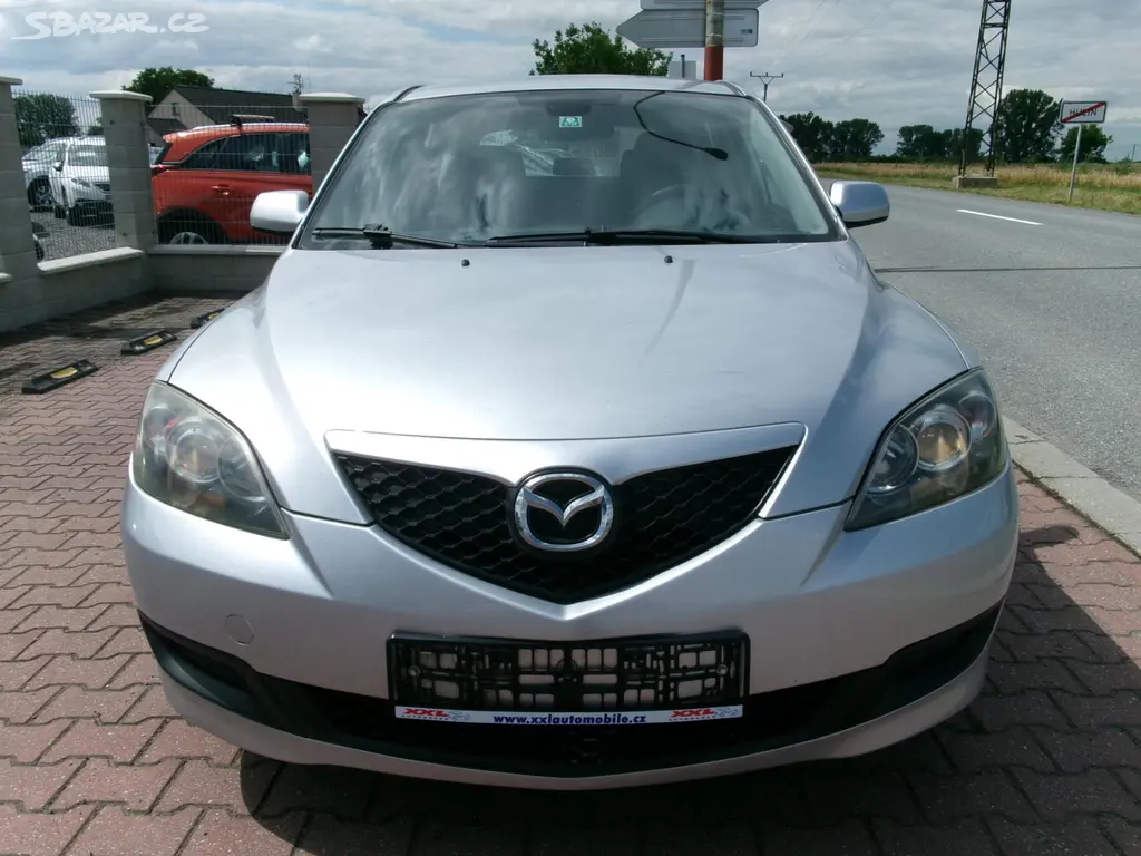 Mazda 3, 1,3i KLIMA BT NAVI - fotka 3