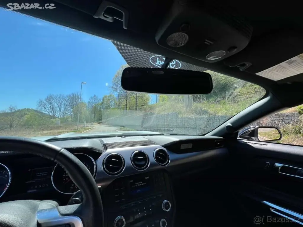 Ford Mustang 5,0 V8 GT | 324 kW | Automat - fotka 6