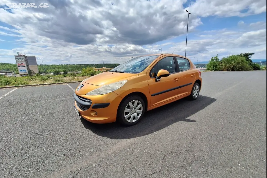 Peugeot 207 1,4i - fotka 2