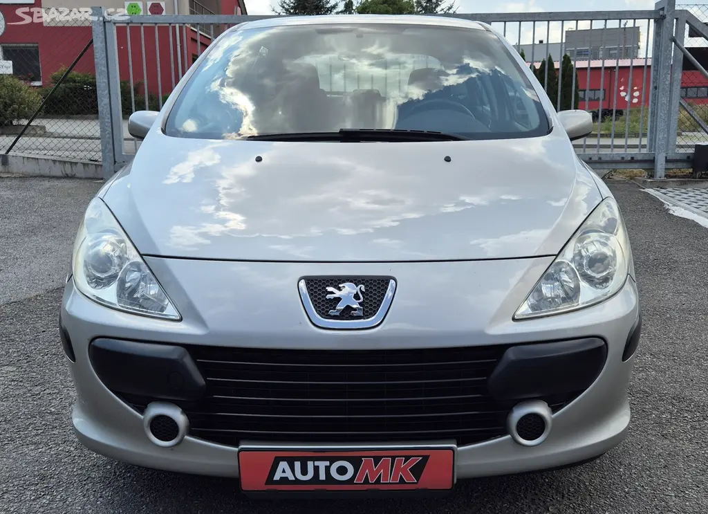 Peugeot 307 1.4 Comfort 2. majitel servisní kniha. - fotka 2