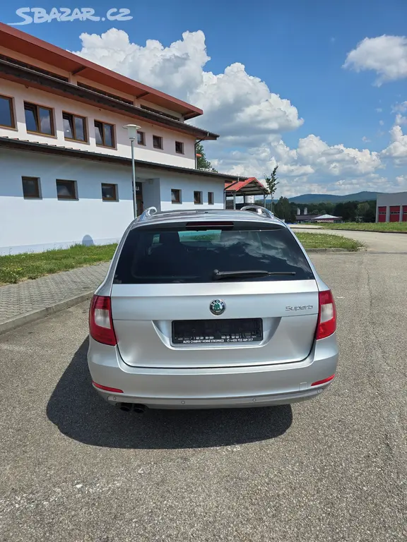Škoda Superb, Combi 2.0 TDI 4X4 Elegance DSG - fotka 6