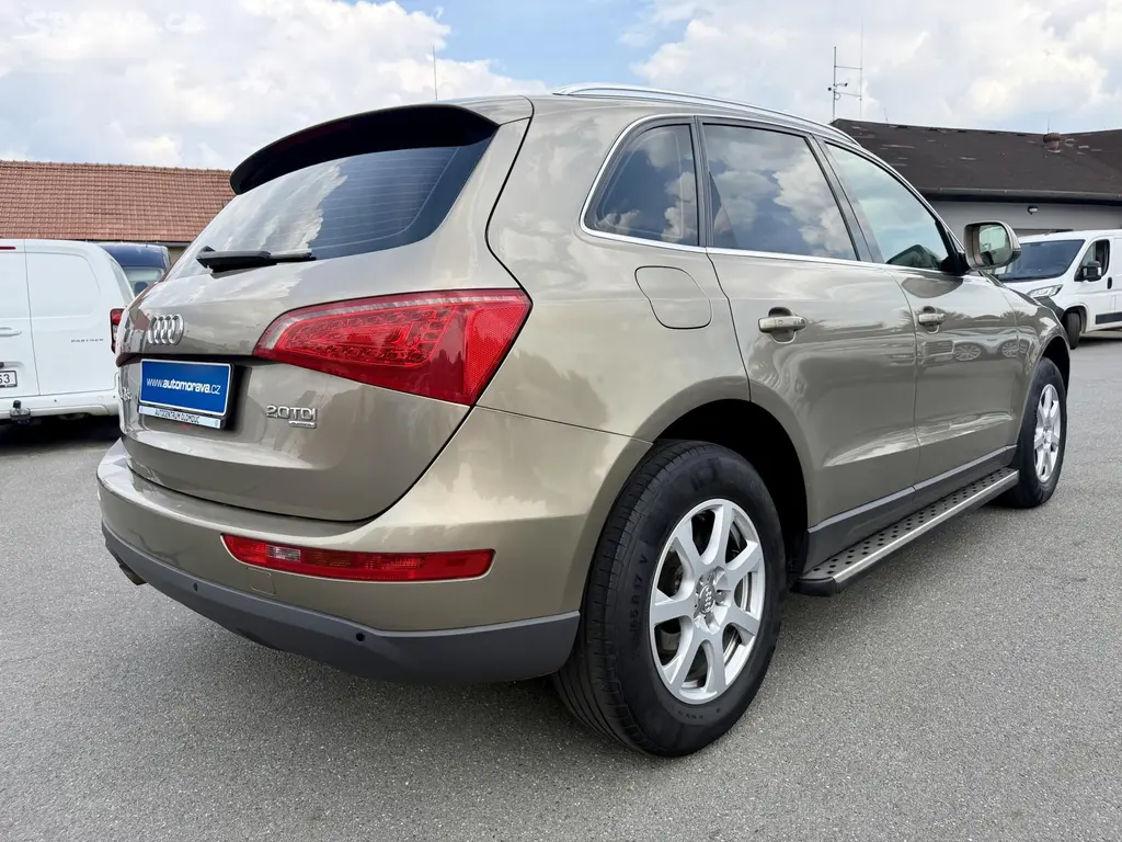 Audi Q5, 2.0 TDI 125 KW Quattro - fotka 6