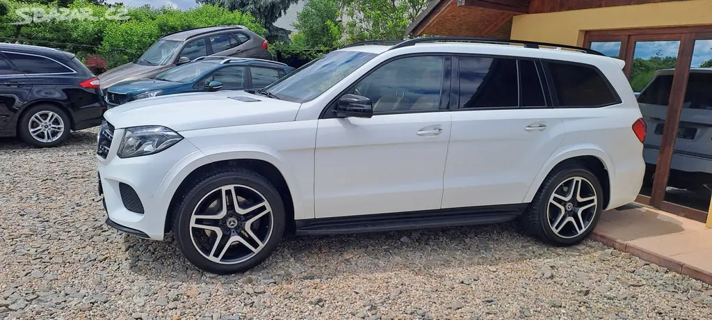 Mercedes-Benz GLS 350D 190kW ČR 1.MAJ 7-MÍST - fotka 2
